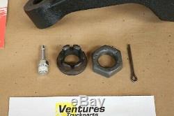 Ford F250 F350 Left Hand Steering Knuckle New Spicer Ball Joints Installed 99-04